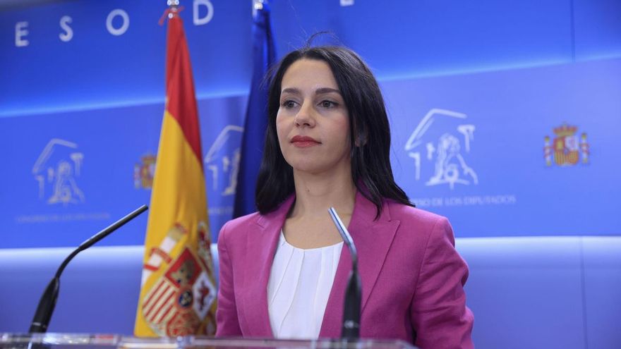 Arrimadas anuncia su fichaje por una compañía energética seis meses después de su salida de la política