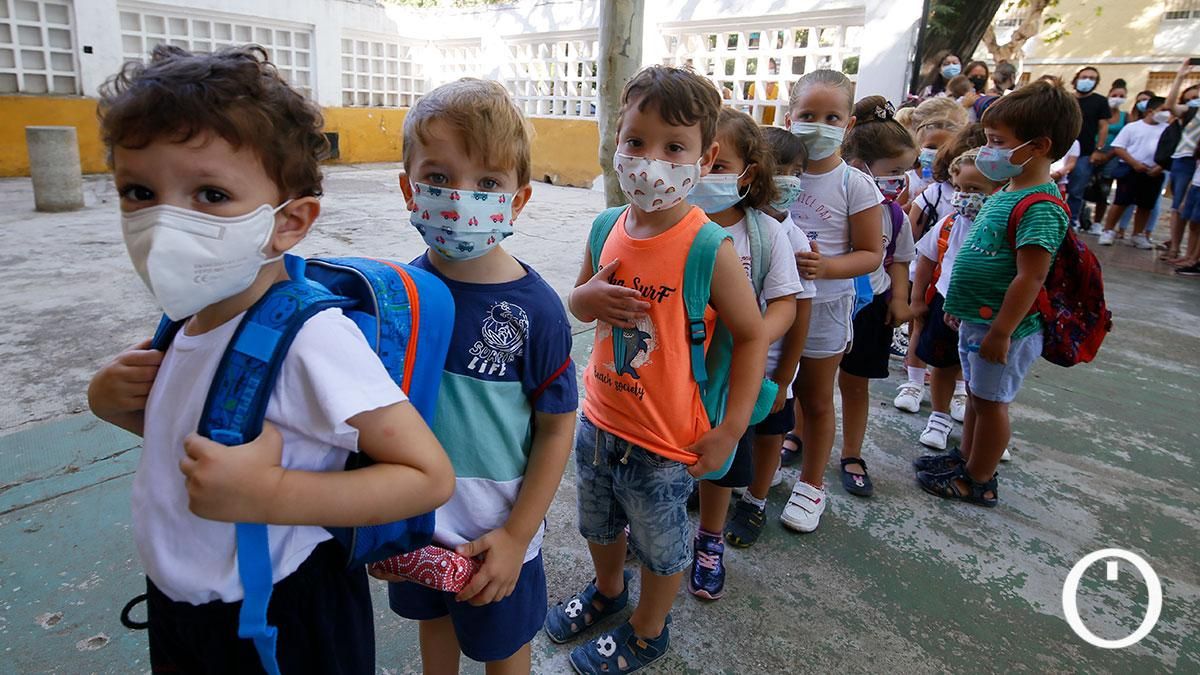 Primer día de colegio en el colegio Cronista Rey Díaz