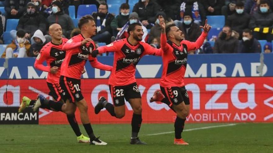El CD Tenerife asegura el playoff