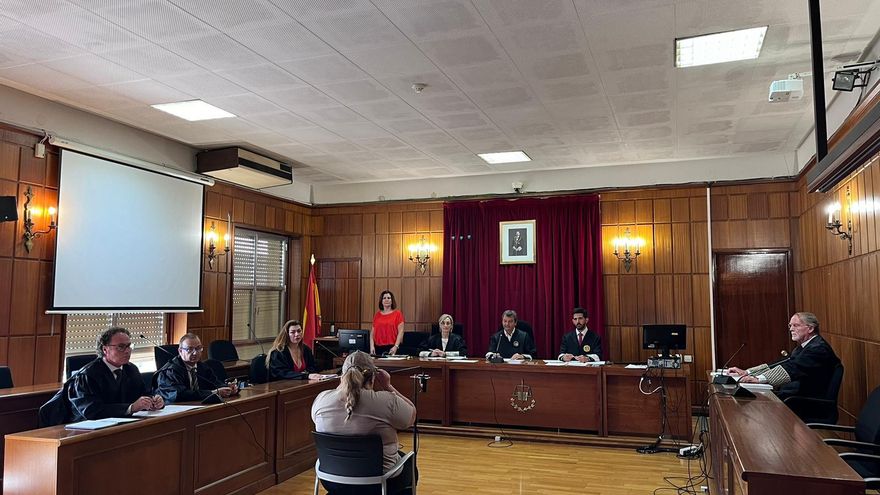 La Audiencia de Murcia vuelve a aplazar la decisión sobre la pena de cárcel para los organizadores de la red de prostitución de menores