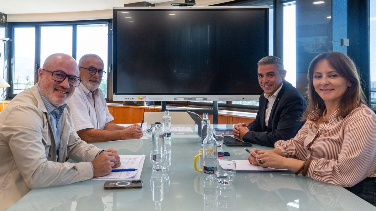Nieves Lady Barreto y Narvay Quintero concretan el Plan Estratégico de la Política Agrícola Común del volcán de La Palma