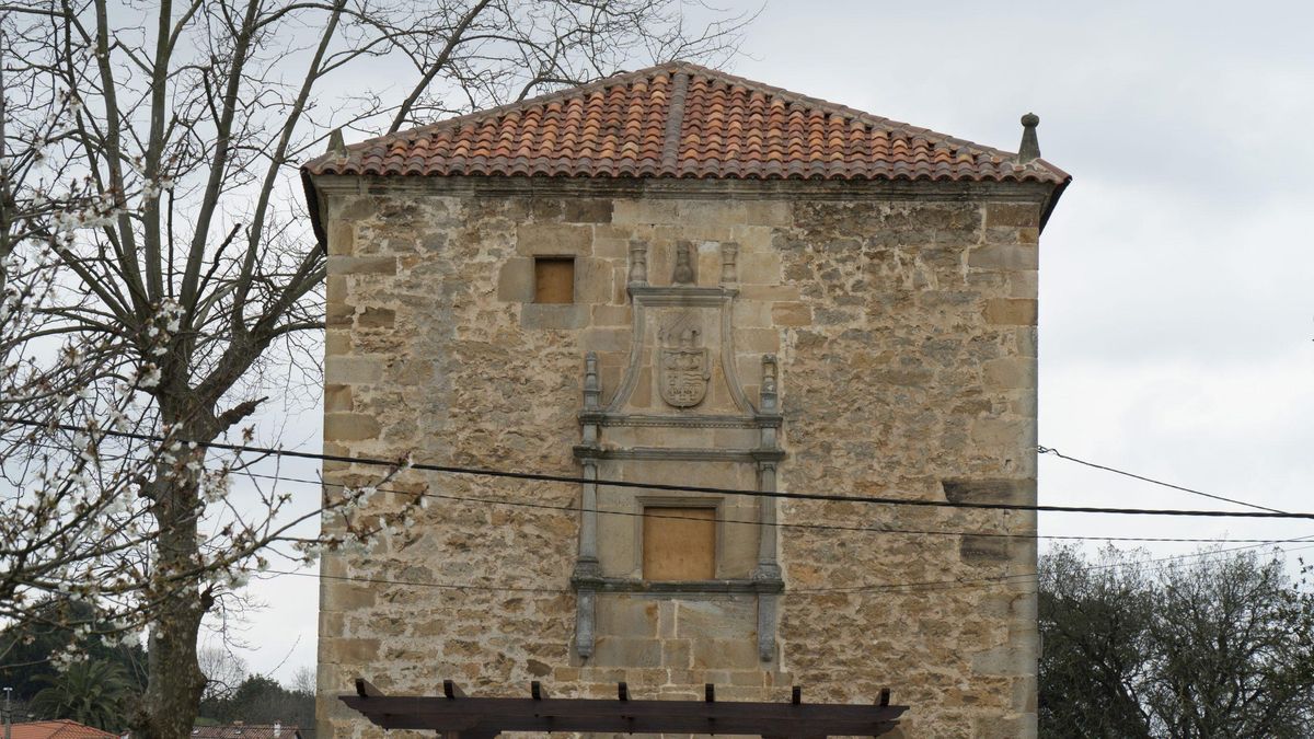 Torre de Alvarado en Heras.