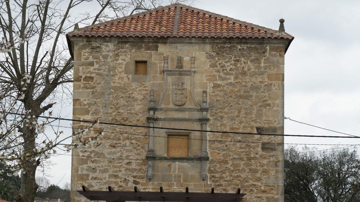 Torre de Alvarado en Heras.