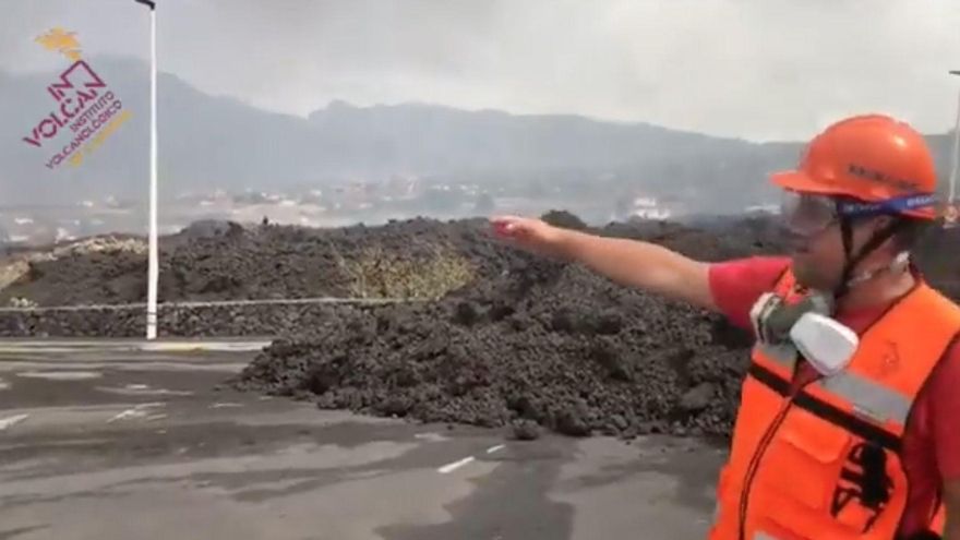 Así avanza la colada de lava del volcán de La Palma que se asoma a La Laguna