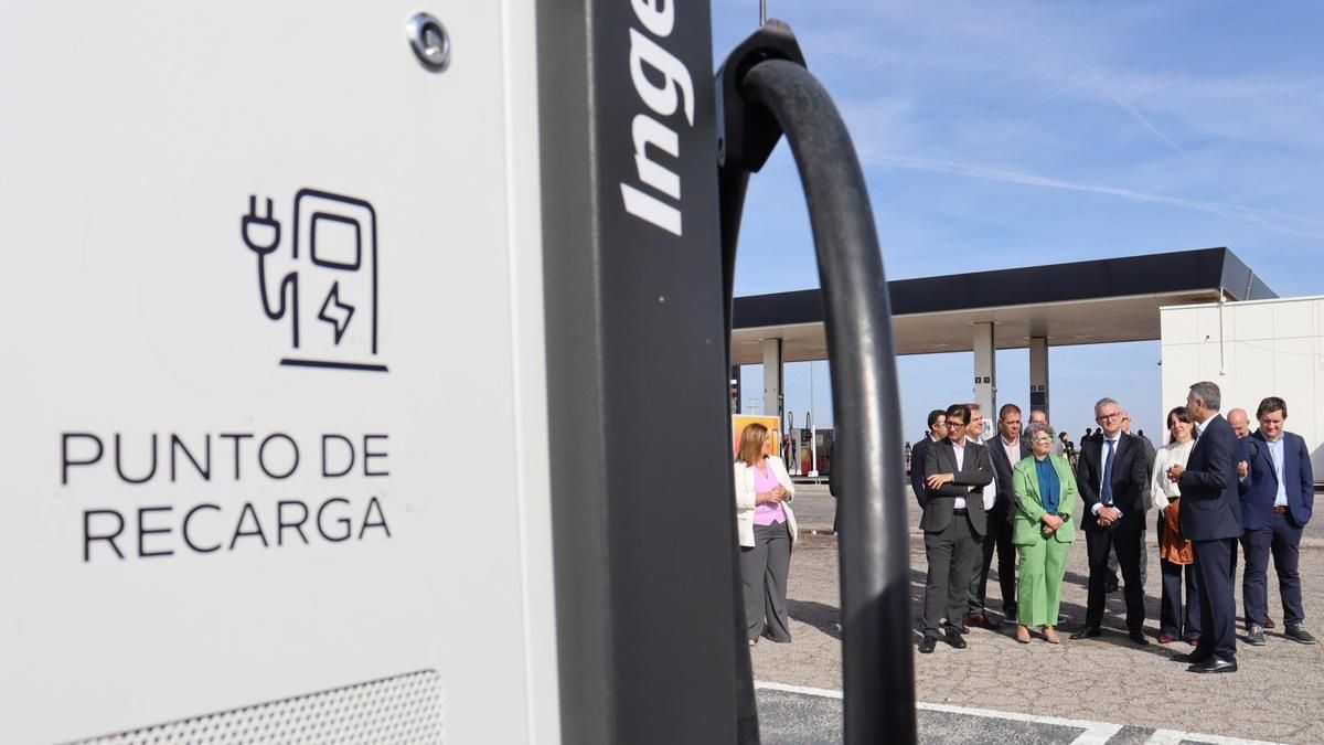 Buenas noticias para la red de recarga de vehículos eléctricos: los puntos rápidos crecen más