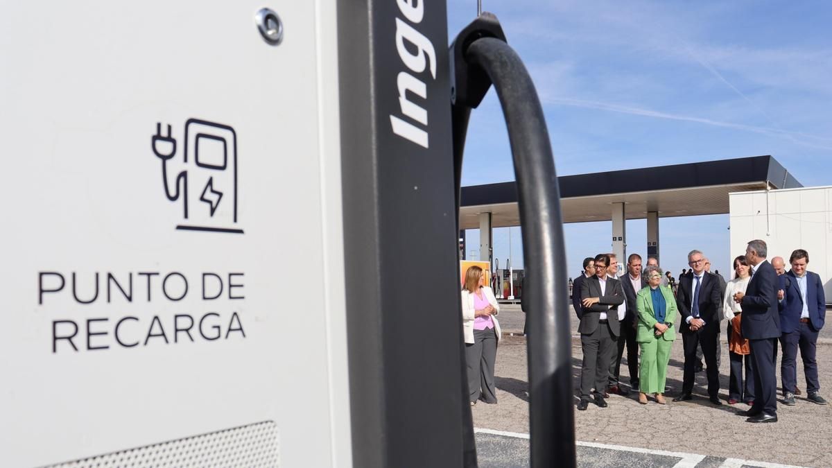 Buenas noticias para la red de recarga de vehículos eléctricos: los puntos rápidos crecen más