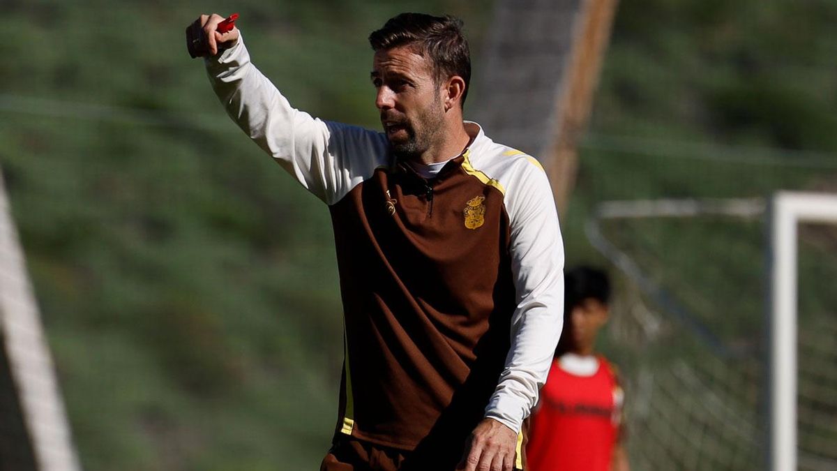 Luis García propone “equilibrio” ante la Real Sociedad B para frenar la sangría