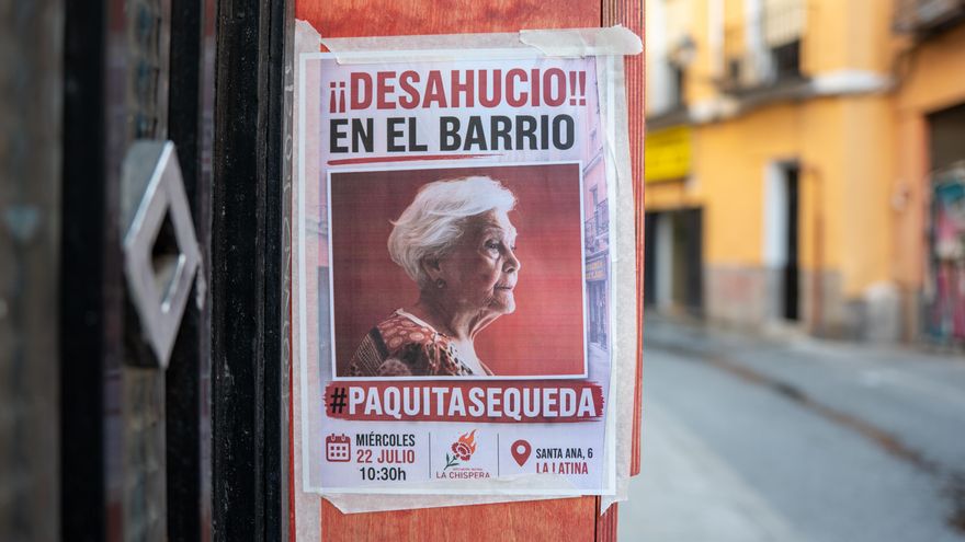 Aplazado el desahucio de Paquita, la mujer de 82 años con parkinson a la que quieren echar para poner pisos turísticos