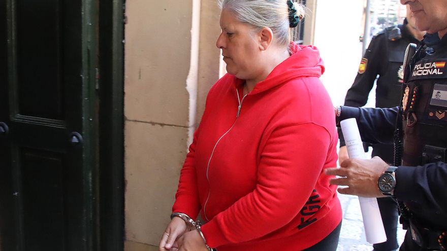 La acusada de matar al hombre con el que convivía en Villagarcía de la Vega reconoce su culpabilidad y pide perdón
