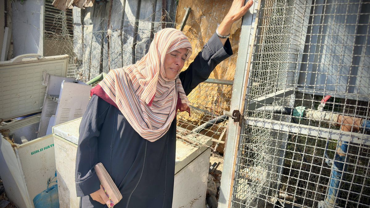 Una mujer llora la pérdida de un ser querido en un campo de desplazados de Gaza. 