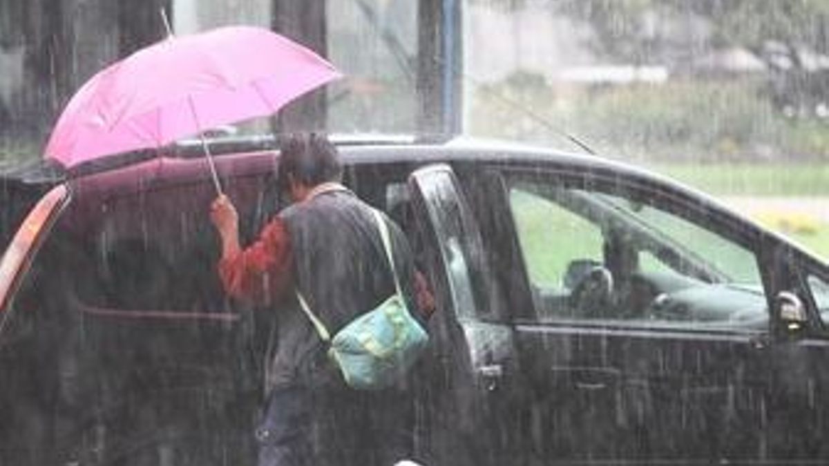 ¿A qué hora empezará a llover este martes en Madrid? La Aemet prevé una tarde de tormentas en toda la región