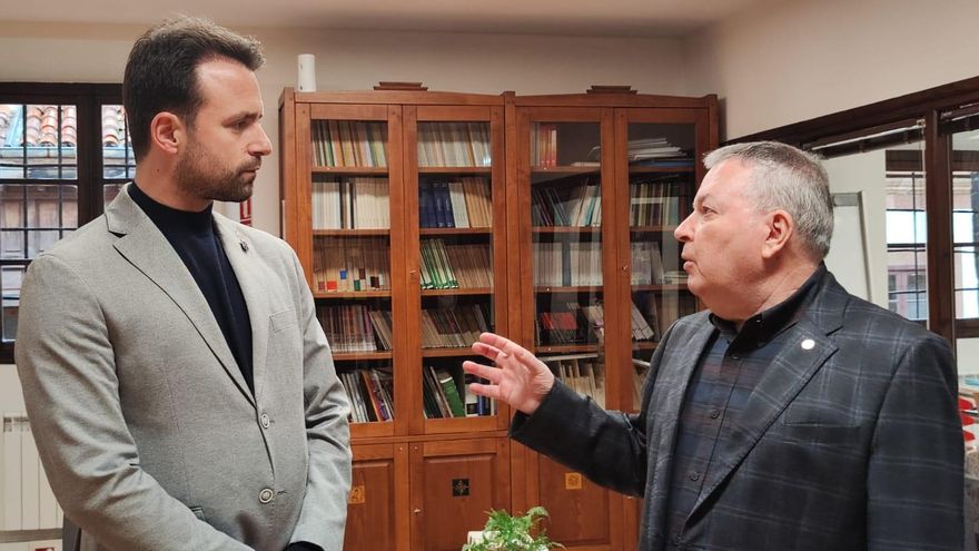 Acercamiento del PP asturiano a la Academia de la LLingua pese a mantener su postura contra la oficialidad