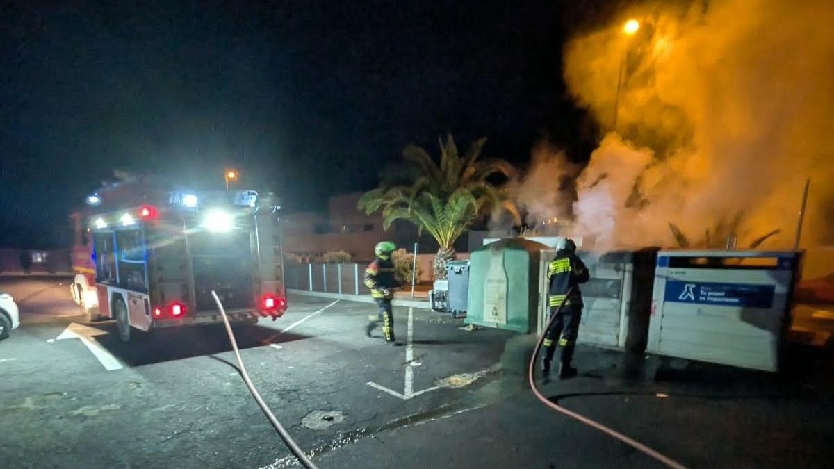 Arden tres contenedores en El Paso: dos esta madrugada y otro  a mediodía del domingo