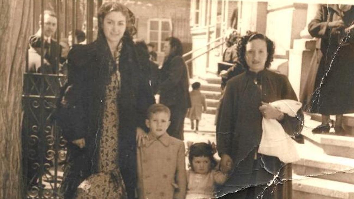 Una de las imágenes de la colección familiar de Alejandra que aparecen en el fanzine 'Todo esto era campo'