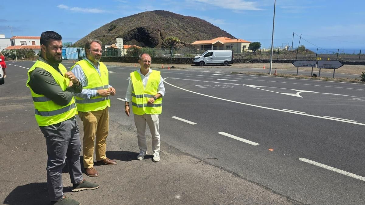 El Cabildo inicia las obras de una nueva rotonda para mejorar la seguridad del acceso a Mazo por la LP-2