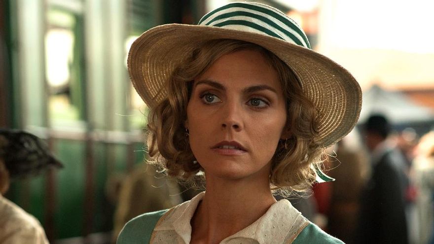 Amaia Salamanca, en una nueva imagen promocional de Tiempos de guerra