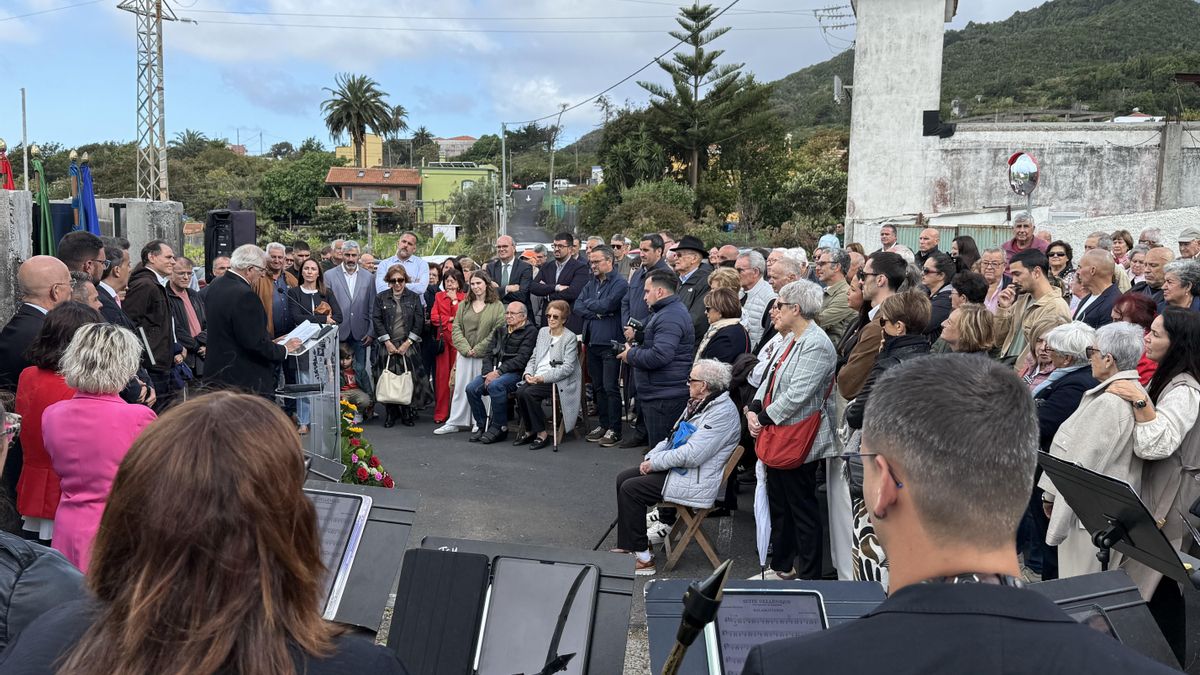 Breña Baja inaugura la  ‘Vía Carlos Mario Fernández’ en honor   a “un vecino entrañale”