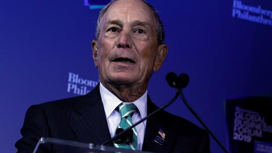 En la imagen un registro del exalcalde de Nueva York y aspirante demócrata a la Casa Blanca, Michael Bloomberg EFE/Peter Foley/Archivo