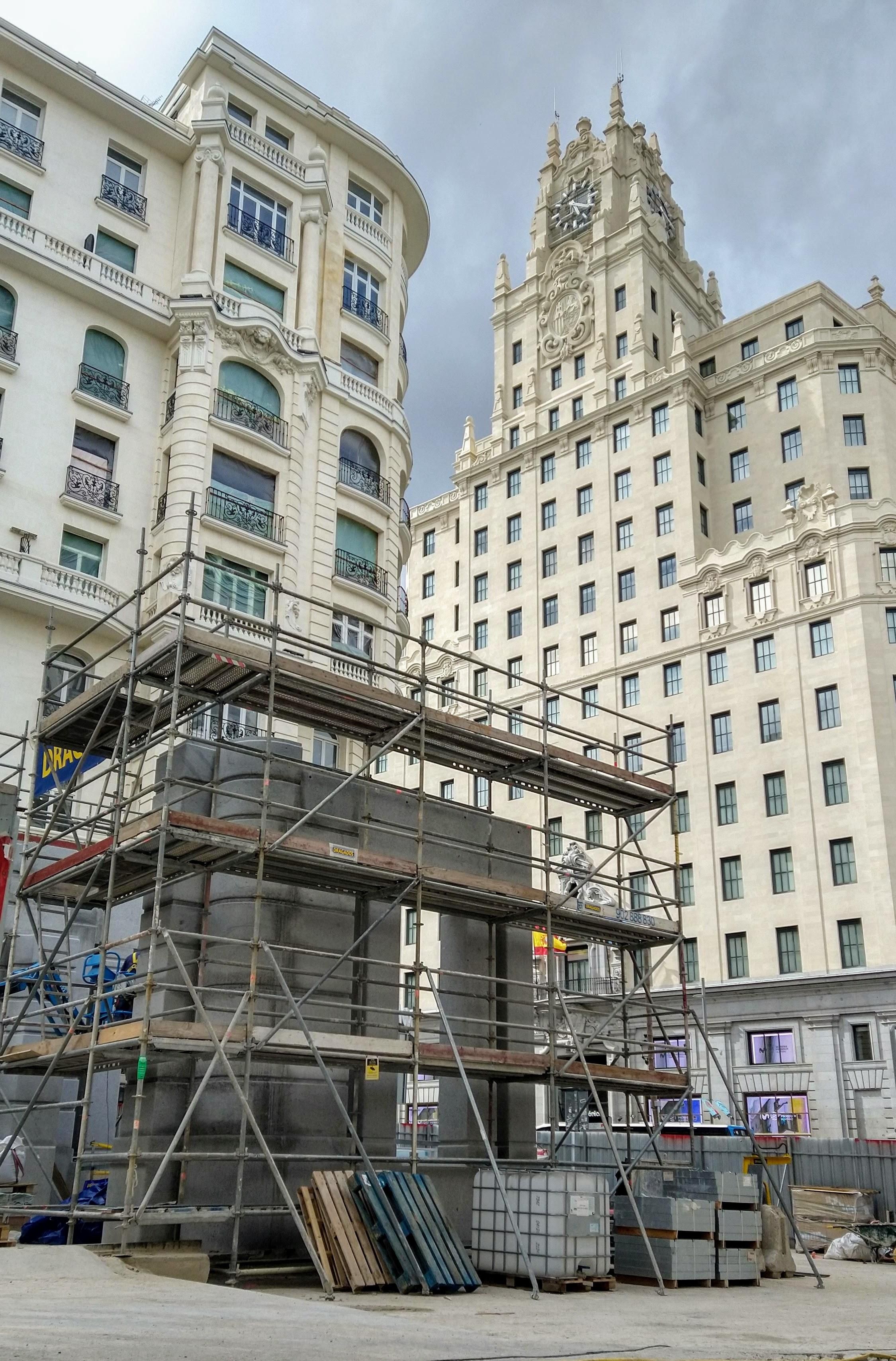 Construcción de la réplica del templete de Palacios en la Gran Vía
