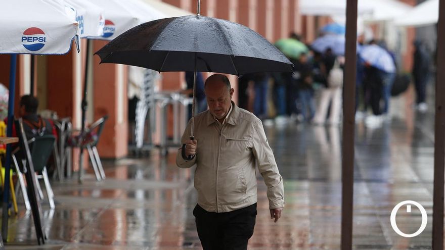 Tornados, rachas de 80 kilómetros por hora y fuertes lluvias: Aemet eleva a naranja el aviso en Córdoba