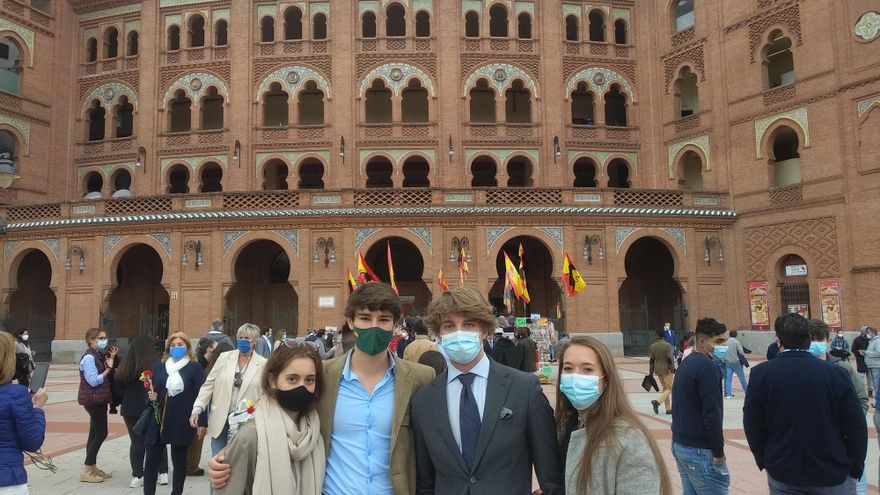 Los toros del PP dividen a Las Ventas: "Esta corrida es para que Ayuso rasque votos"