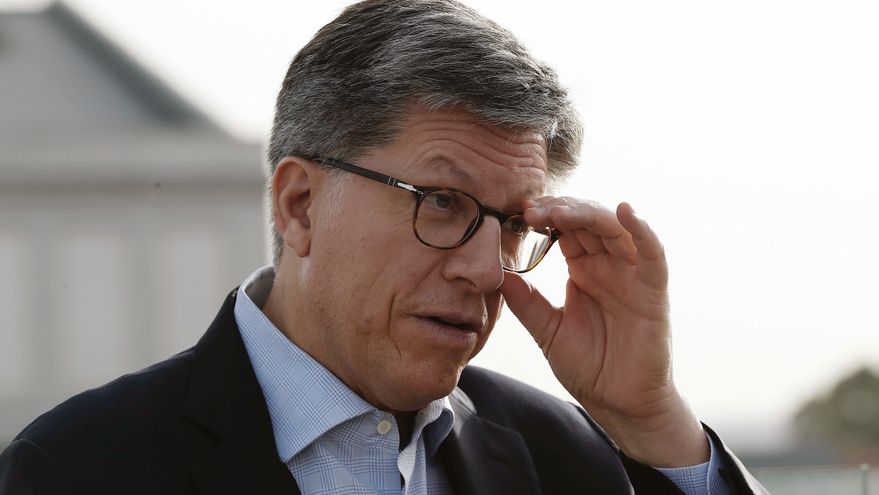 Human Rights Watch insta a Chile a poner fin a la deportación de venezolanos