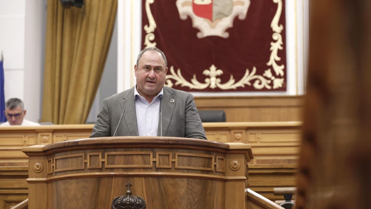 El diputado del PSOE en las Cortes de Castilla-La Mancha, Julián Martínez