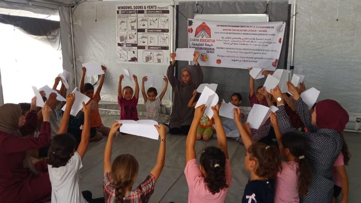 Una carpa para salvar el futuro de Gaza: el refugio educativo que se financia desde La Rioja