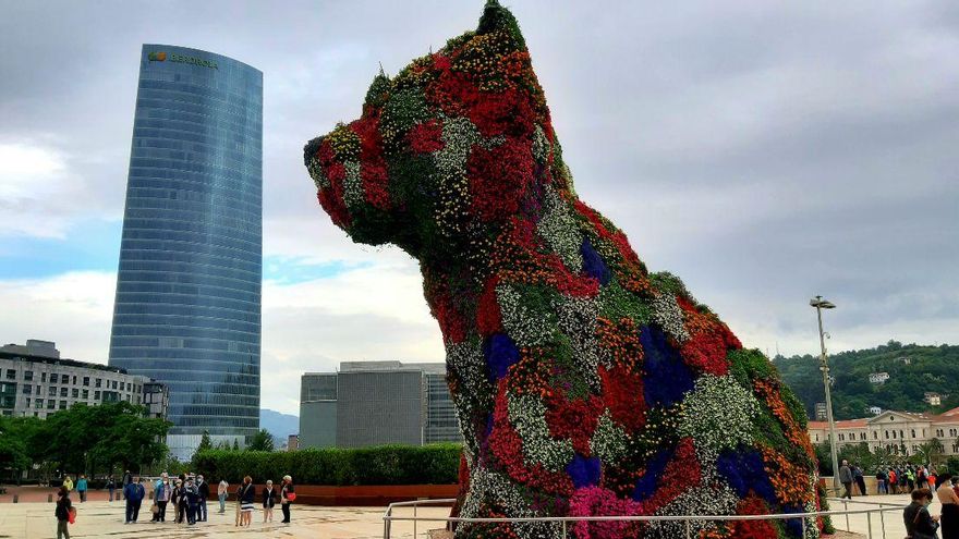 Puppy se vestirá de blanco para celebrar el vigesimoquinto aniversario del Guggenheim de Bilbao