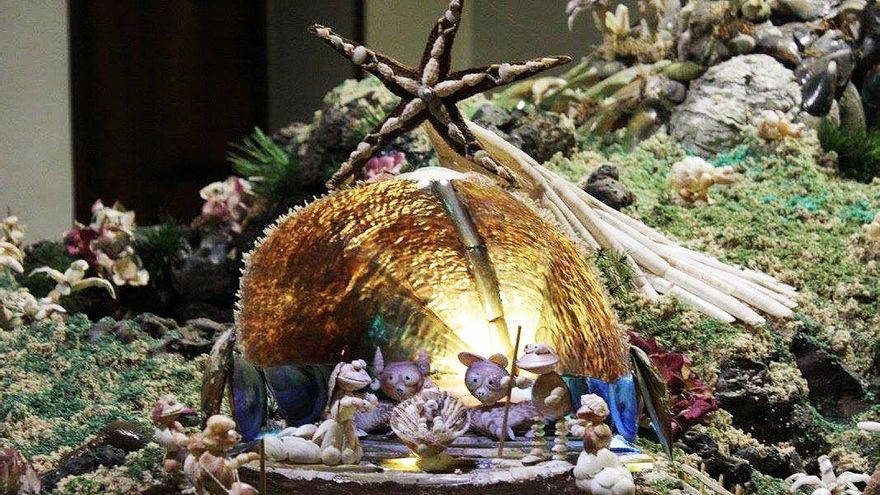 Belén de Conchas de la iglesia de Compostilla.