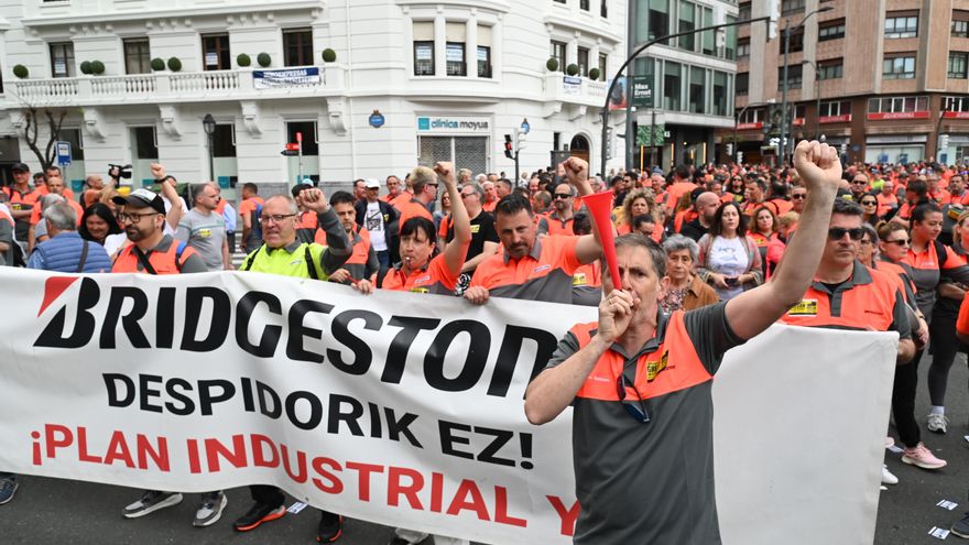 Bridgestone rebaja los despidos a 232 trabajadores en la planta de Basauri