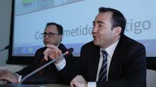 Vicent Soler, conseller de Hacienda, y Manuel Illueca, presidente de Afín SGR, en una rueda de prensa.
