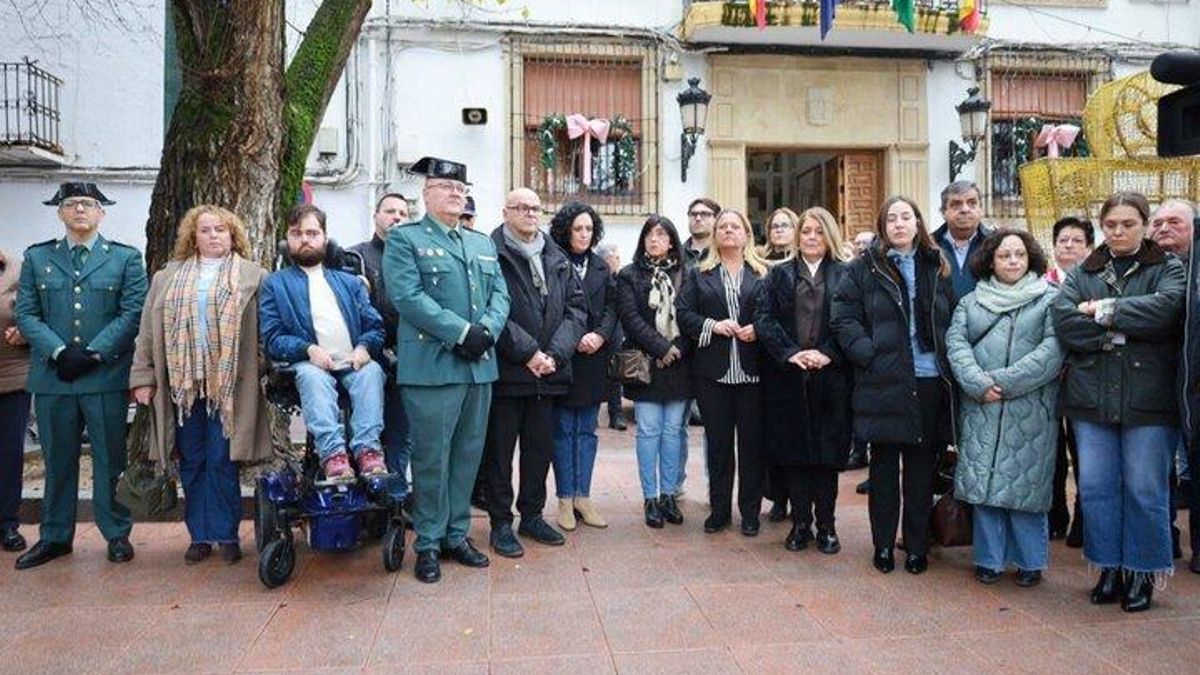 Minuto de silencio en Quesada.