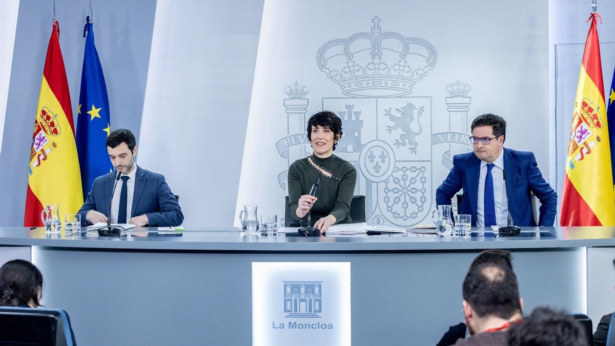 El Gobierno aprueba la desclasificación de documentos del 23F: "Acabamos con una situación atípica en las democracias modernas"