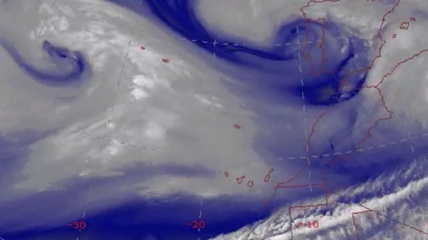 Llegada a Canarias del sistema frontal asociado a la baja al oeste de Las Azores