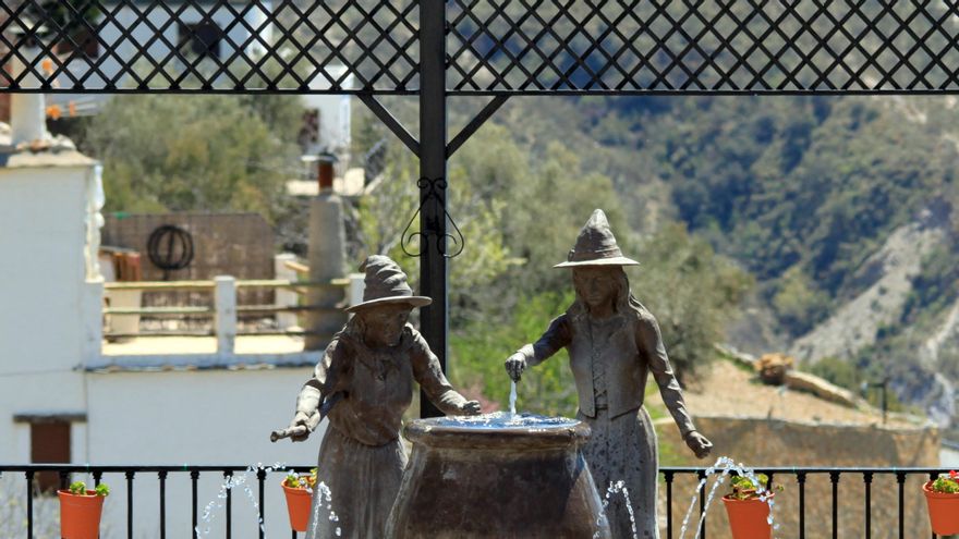 El pequeño pueblo andaluz conocido por vivir 'bajo el hechizo de las brujas'
