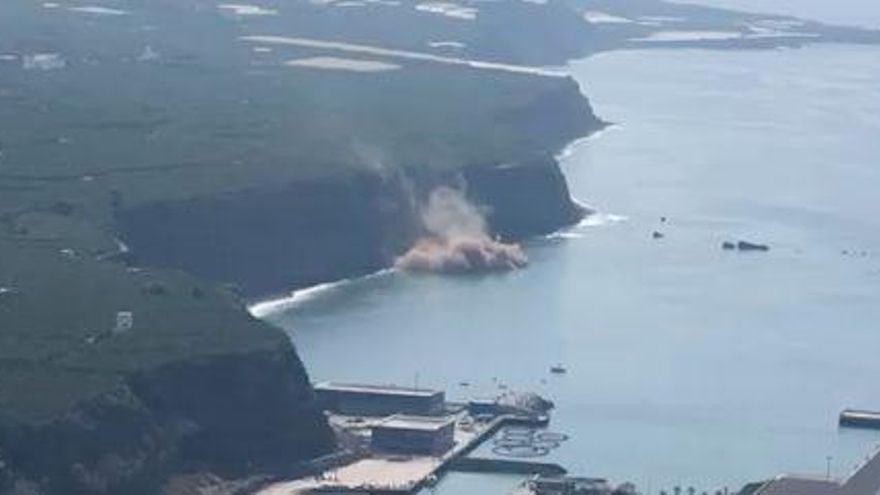 La costa de Tazacorte registra varios desprendimientos de tierra este domingo