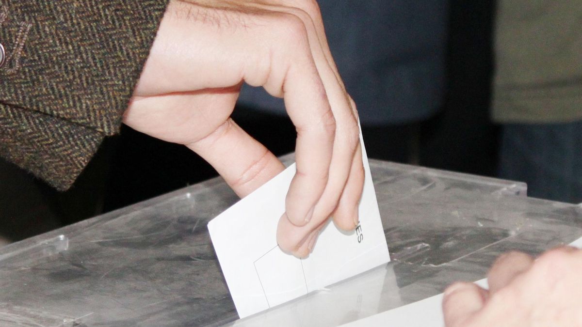 Los gobiernos han autorizado dos referendos nacionales y uno regional, tres consultas autonómicas y 24 municipales