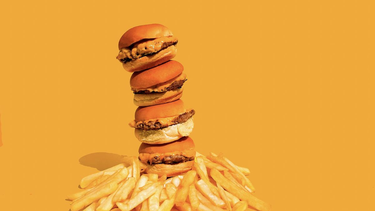 Cada vez más familias apelan al fast food porque ya no pueden sentarse en un restaurante.