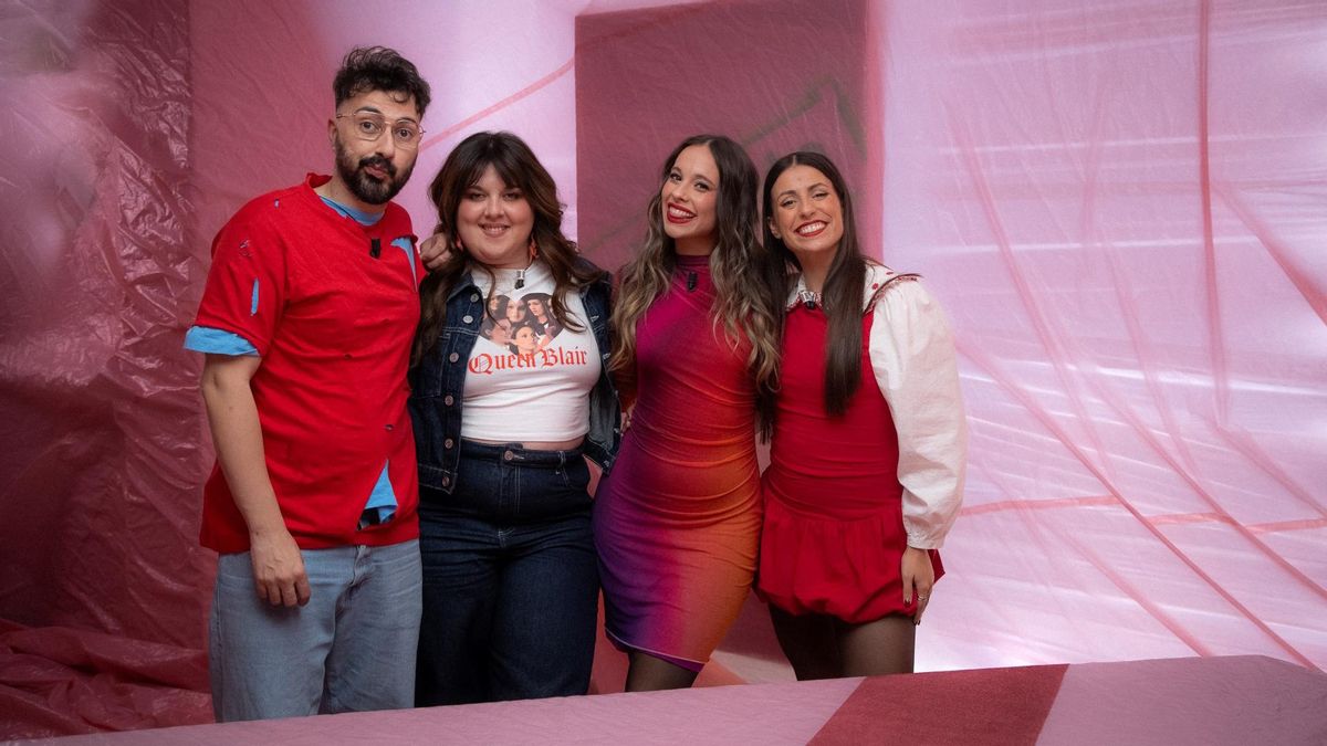 Bertus, Lalachus, Masi Rodríguez y Tamara García, en 'Playz Zeta'
