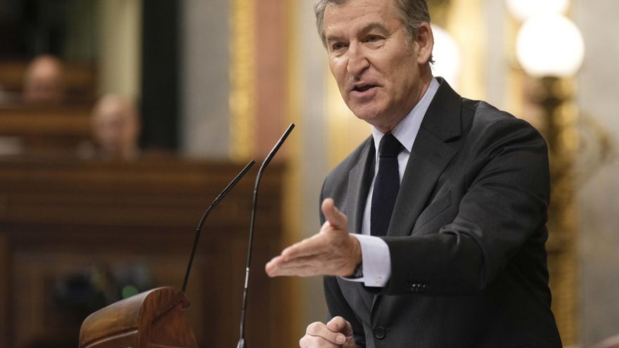 De llamarle "kale borroka" a estar "a su lado del muro": el viraje de Feijóo en su relación con Junts