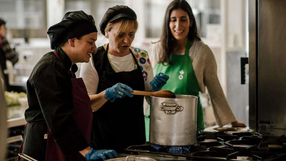 Portada reportaje Acción contra el Hambre | ‘Hackeamos el hambre’: las nuevas herramientas digitales que mejoran luchan contra la pobreza alimentaria