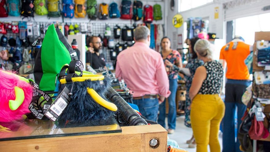 Los trabajadores del comercio general de Cáceres verán incrementados su salarios hasta en un 13,75% con la firma del nuevo convenio