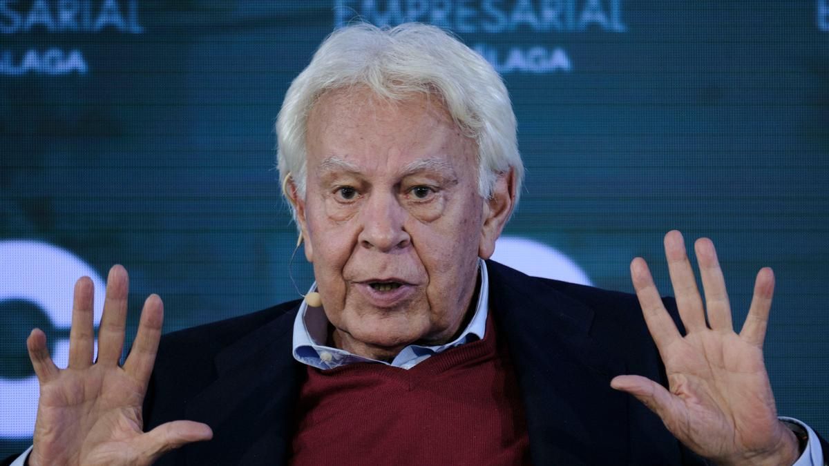El expresidente del Gobierno Felipe González este jueves en Málaga.