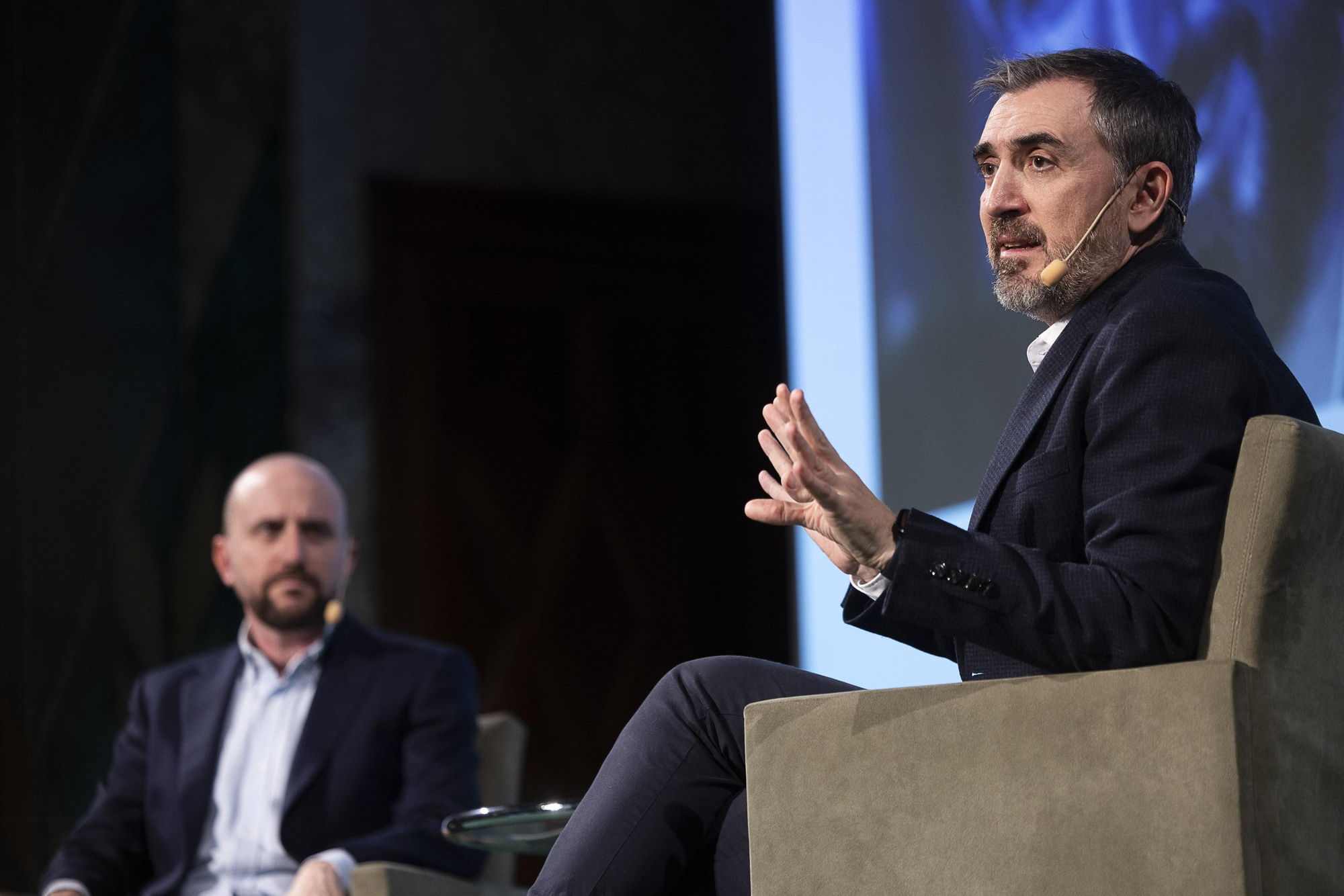 El director de elDiario.es, Ignacio Escolar, responde a una de las cuestiones.