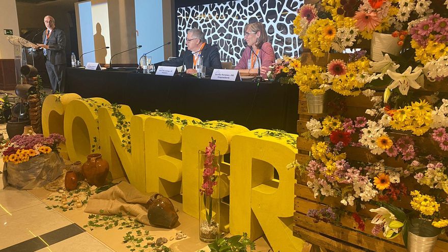 Las víctimas de abusos destapan las 'dos iglesias': los religiosos colaboran con las investigaciones, los obispos no