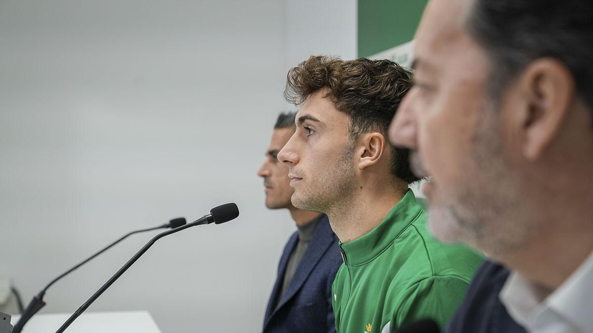 Presentación de Goti como nuevo jugador del Córdoba CF