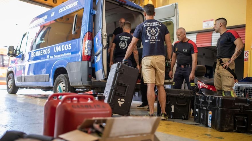 Una dotación de bomberos andaluces se desplaza a Marruecos para ayudar en las labores de rescate tras el terremoto