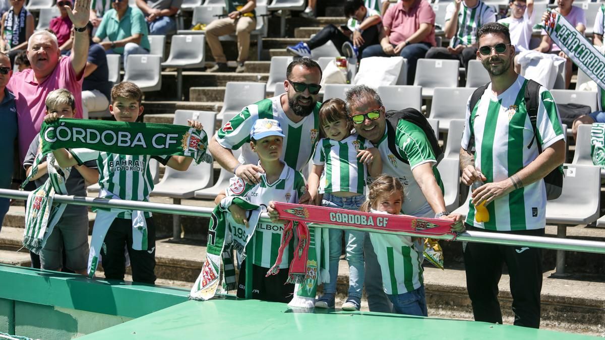 Grada Blanquiverde del Córdoba CF - Sporting de Gijón
