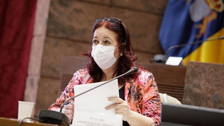 Educación destinará el sobrante de las becas regionales a suplir el recargo de matrículas ante la polémica con la ULL